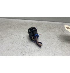 Interrupteur de leve vitre avant gauche FORD KA 1