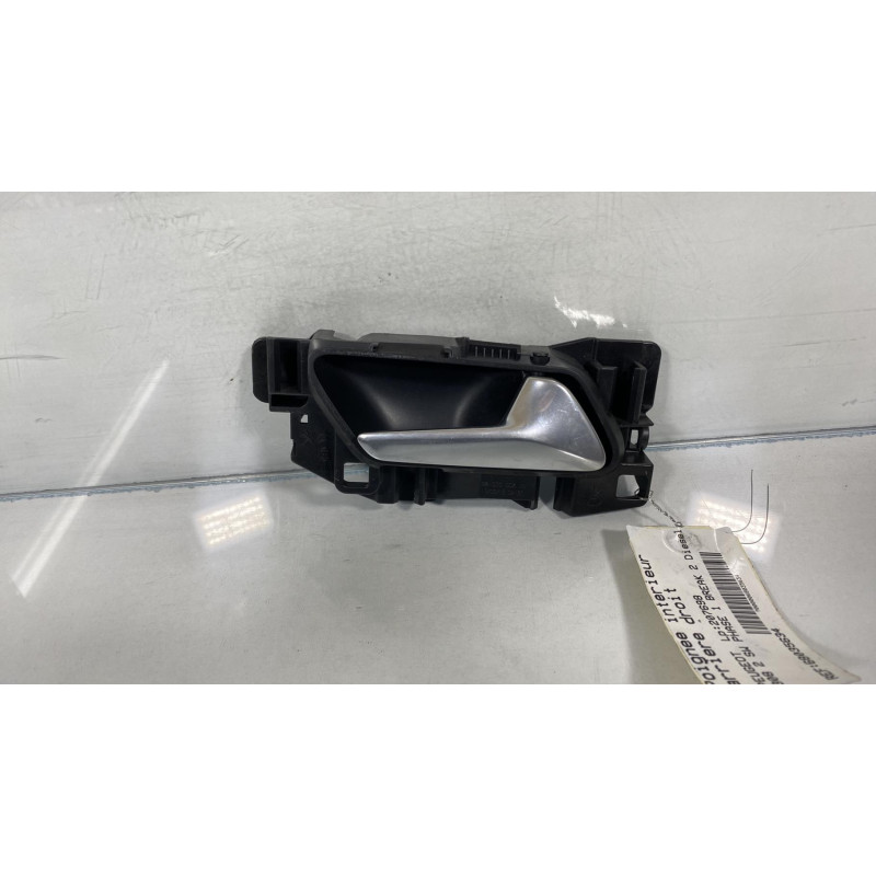 Poignee interieur arriere droit PEUGEOT 308 2 SW Photo n°3
