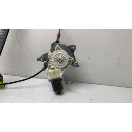 Leve vitre electrique avant droit NISSAN MICRA 3 Photo n°1