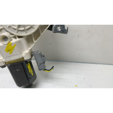 Leve vitre electrique avant droit NISSAN MICRA 3