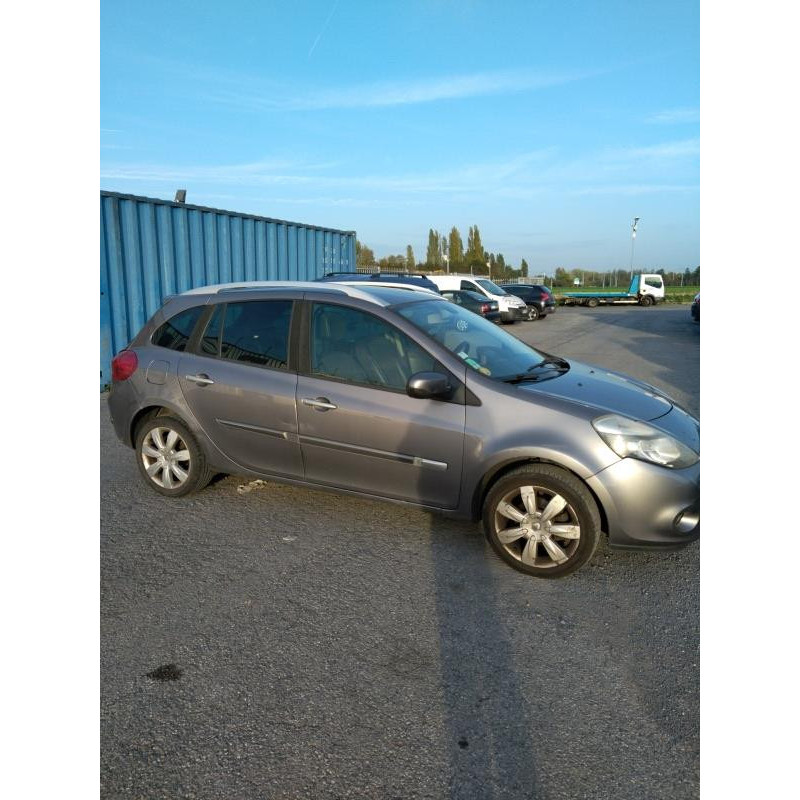 Feu arriere principal gauche (feux) RENAULT CLIO 3 Photo n°5