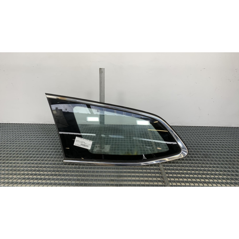 Custode arriere gauche PEUGEOT 308 2 SW Photo n°1