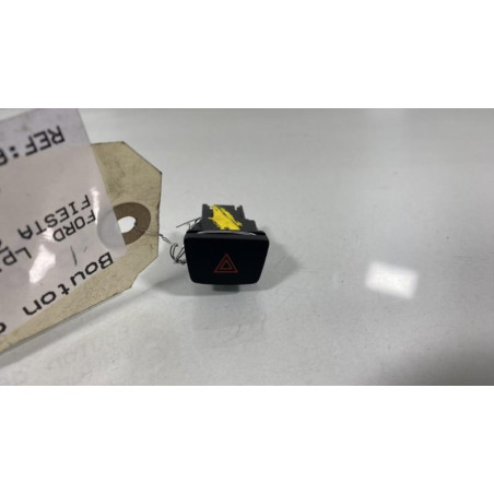 Bouton de warning FORD FIESTA 7 Photo n°1