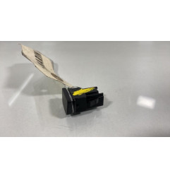 Bouton de warning FORD FIESTA 7