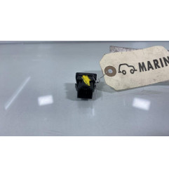Bouton de warning FORD FIESTA 7