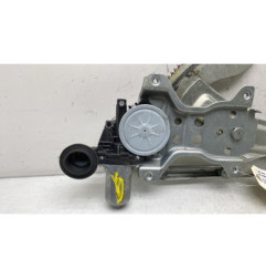 Leve vitre electrique avant gauche SUZUKI SWIFT 3 Photo n°1