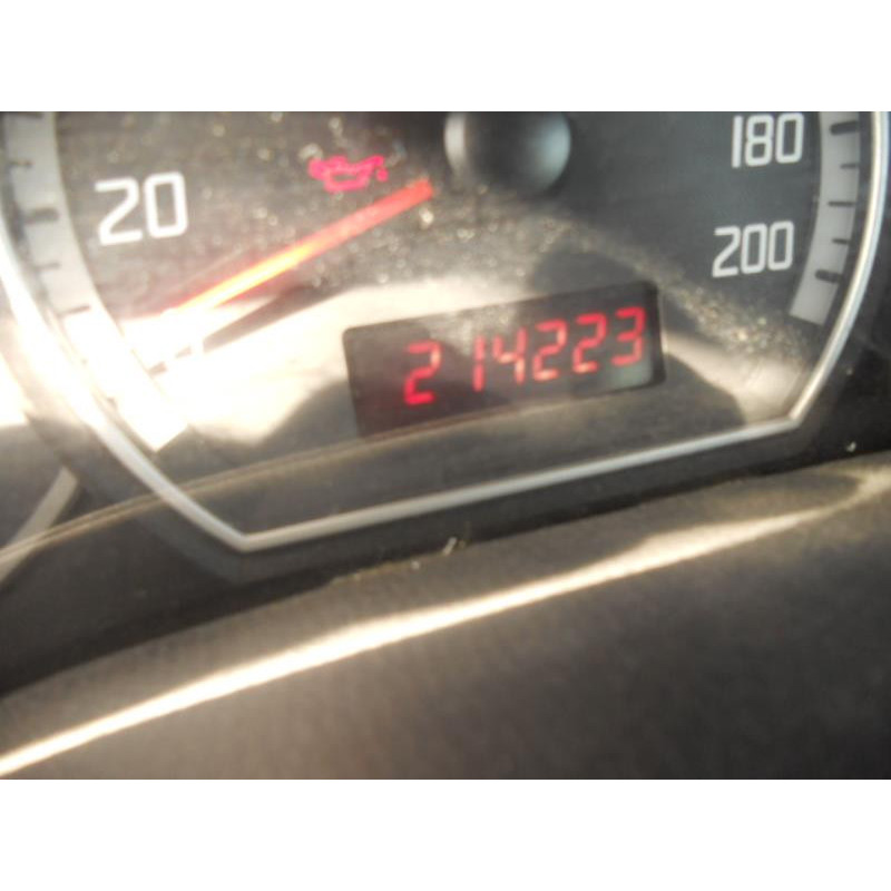 Trappe d'essence SUZUKI SWIFT 3 Photo n°12