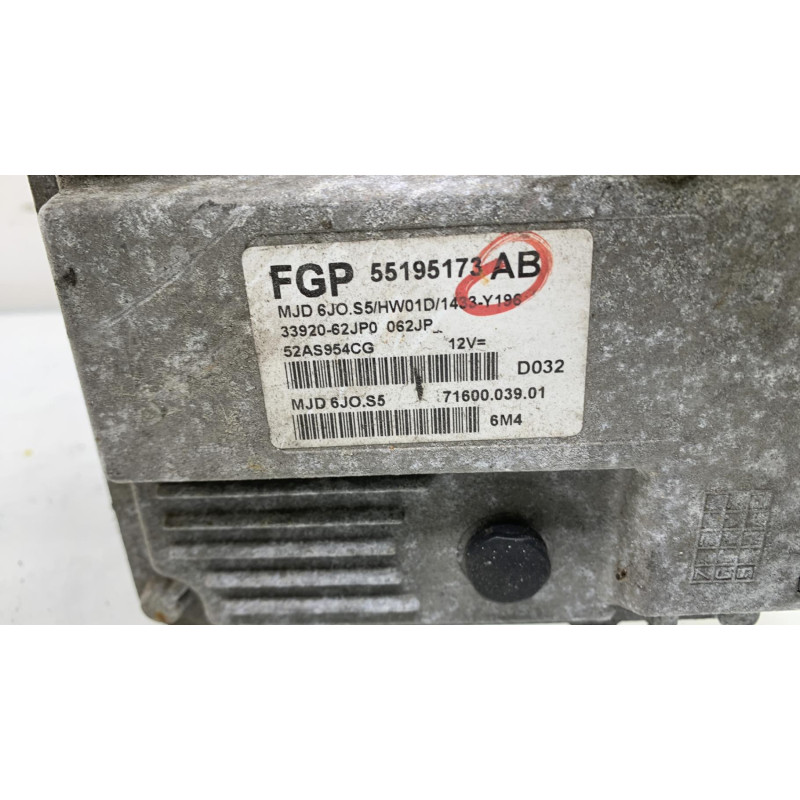 Calculateur moteur SUZUKI SWIFT 3 Photo n°1