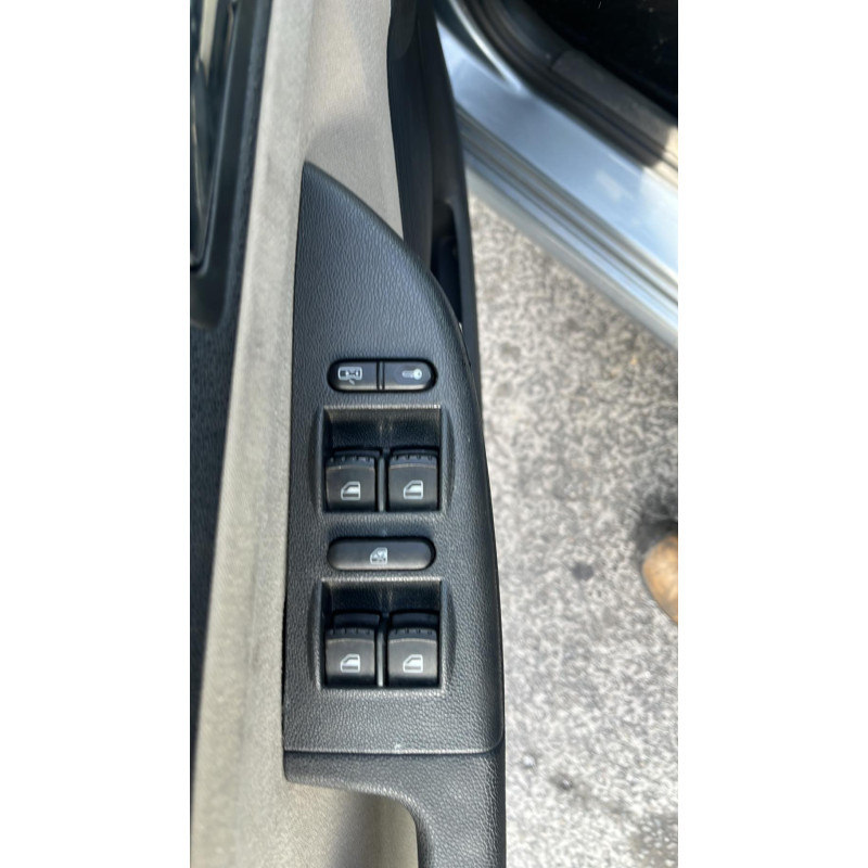 Vitre arriere gauche SKODA FABIA 1 Photo n°12