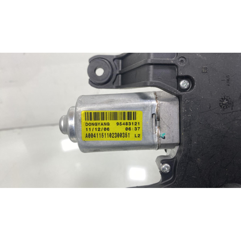 Moteur essuie glace arriere CHEVROLET ORLANDO Photo n°1