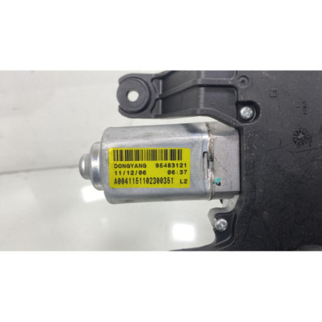 Moteur essuie glace arriere CHEVROLET ORLANDO Photo n°1