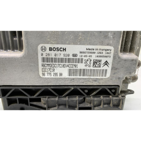 Calculateur moteur PEUGEOT 208 1 Photo n°1