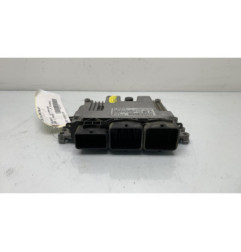 Calculateur moteur PEUGEOT 208 1