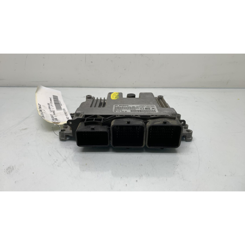Calculateur moteur PEUGEOT 208 1 Photo n°3