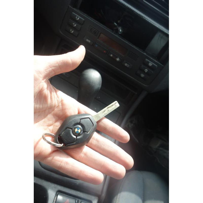 Serrure avant droit BMW SERIE 3 E46 Photo n°10