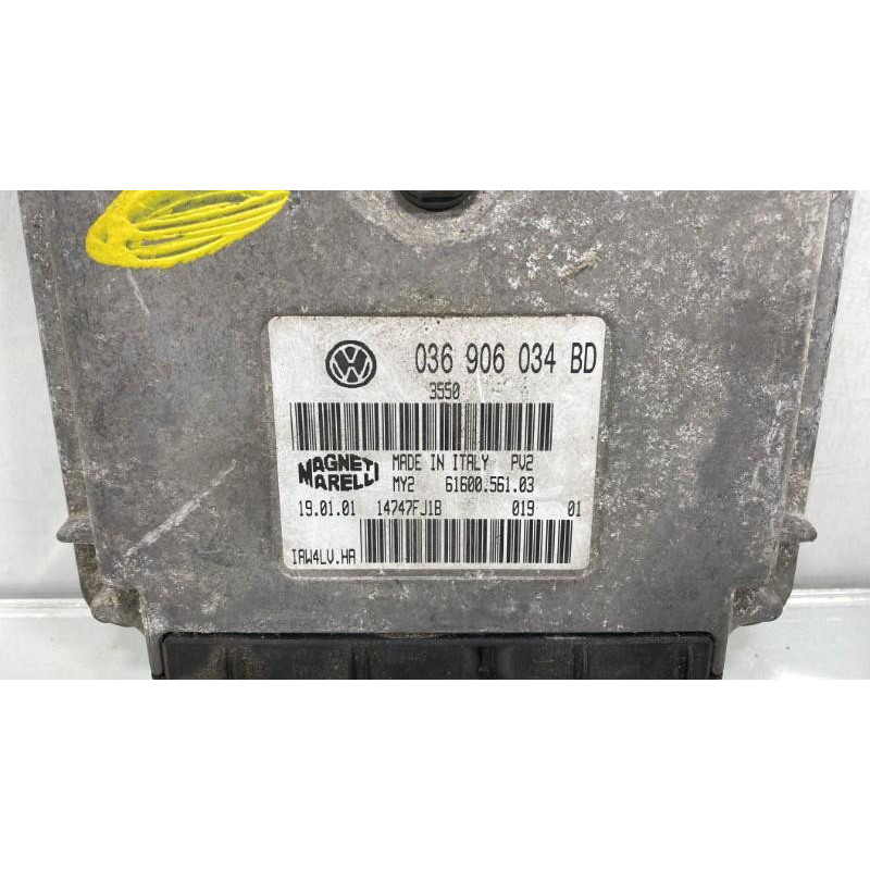 Calculateur moteur SEAT LEON 1 Photo n°1