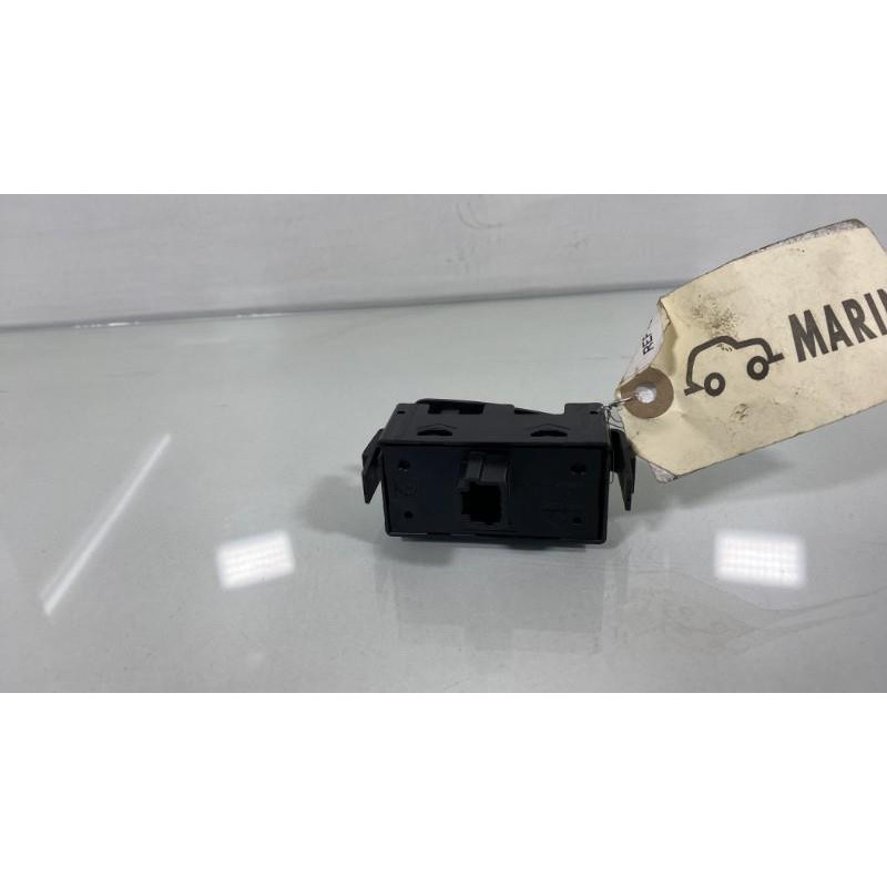 Bouton de warning DACIA SANDERO 2 Photo n°1