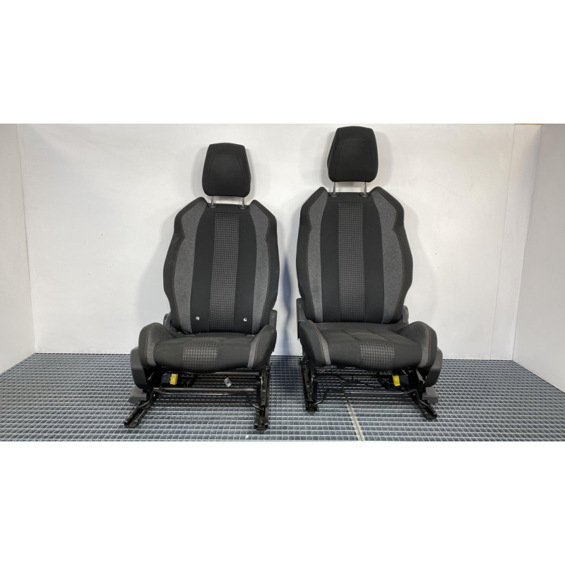Interieur complet PEUGEOT 3008 2 Photo n°1