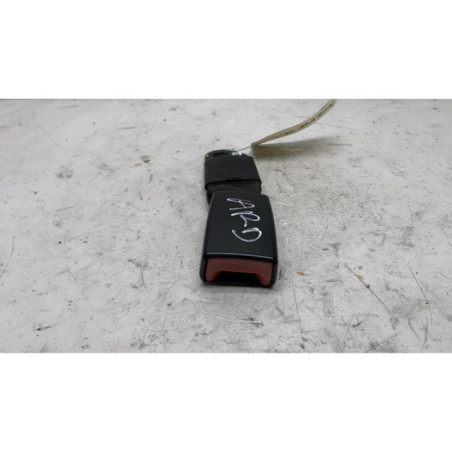 Attache ceinture arriere droit CHEVROLET ORLANDO Photo n°1