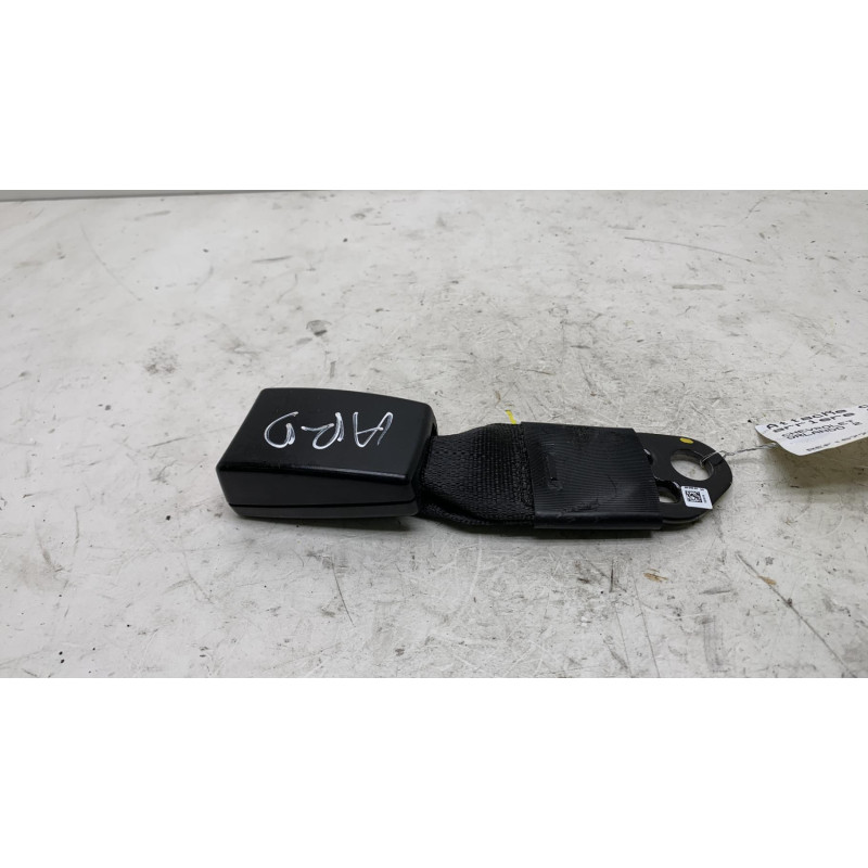 Attache ceinture arriere droit CHEVROLET ORLANDO Photo n°3