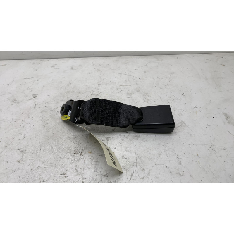 Attache ceinture arriere gauche CHEVROLET ORLANDO Photo n°3