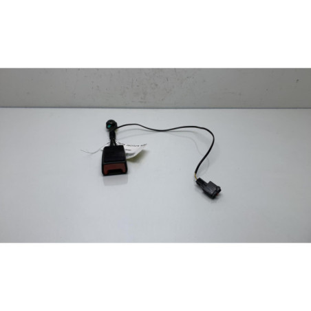Attache ceinture avant droit CHEVROLET ORLANDO