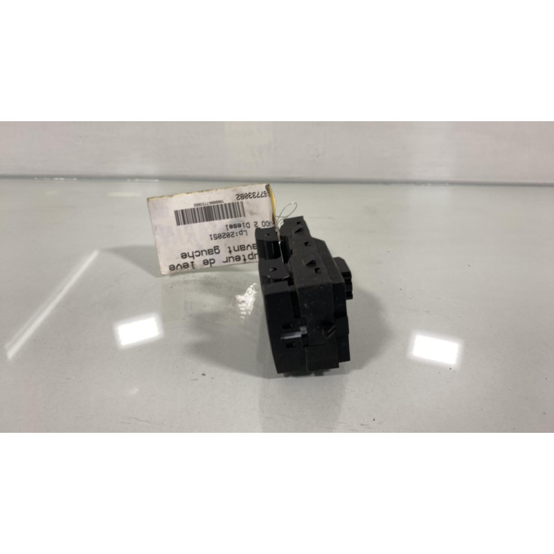 Interrupteur de leve vitre avant gauche CHEVROLET ORLANDO Photo n°2