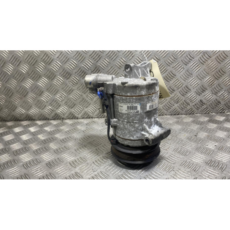 Compresseur clim CHEVROLET ORLANDO Photo n°2