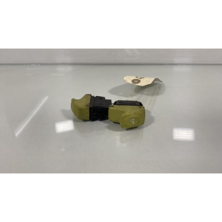 Interrupteur de leve vitre avant gauche RENAULT TWINGO 1
