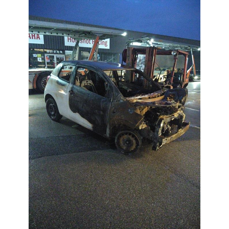 Bouchon de carburant CITROEN C1 2 Photo n°6