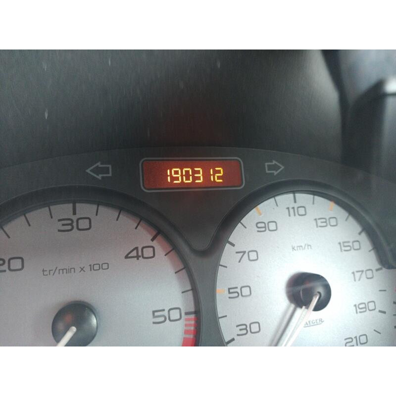 Bouton de warning CITROEN BERLINGO 1 Photo n°7