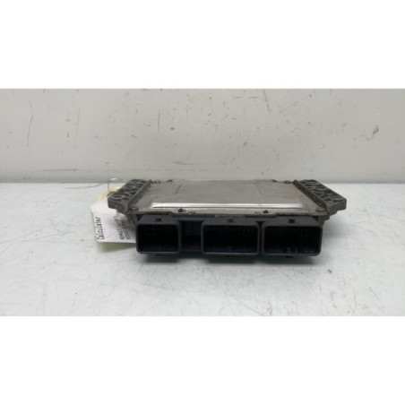 Calculateur moteur RENAULT SCENIC 2
