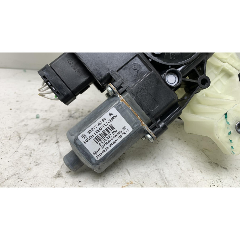 Leve vitre electrique avant droit CITROEN C4 CACTUS Photo n°4