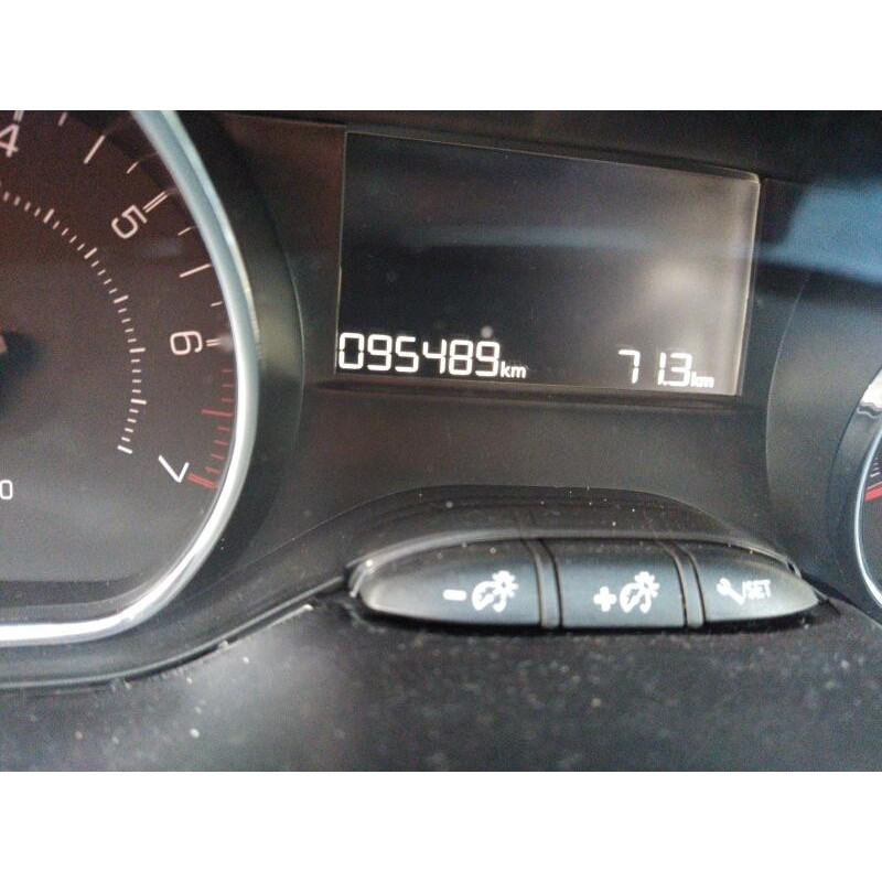 Poignee interieur avant droit PEUGEOT 208 1 Photo n°6