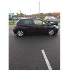 Poignee interieur avant droit PEUGEOT 208 1