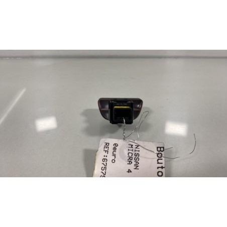 Bouton de warning NISSAN MICRA 4