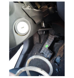 Bouton de warning NISSAN MICRA 4