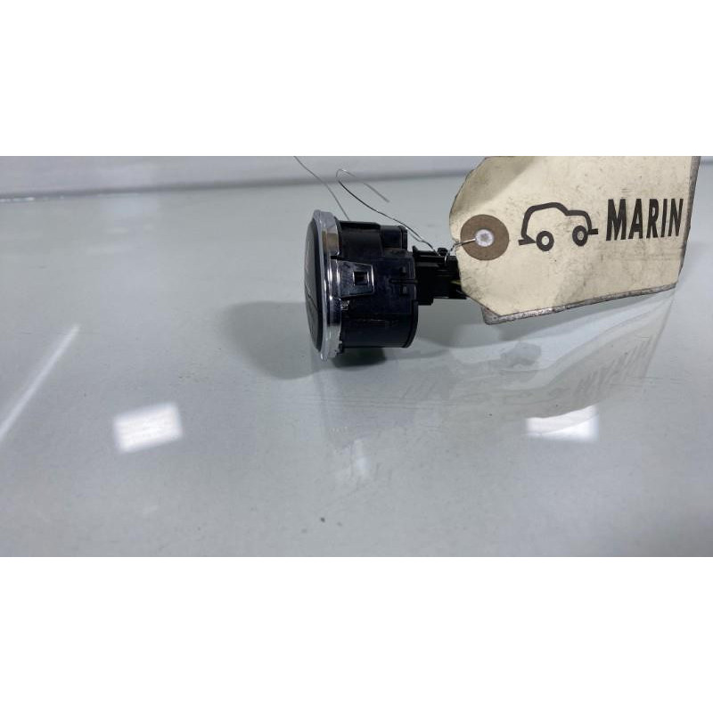 Bouton de warning OPEL CORSA E Photo n°1