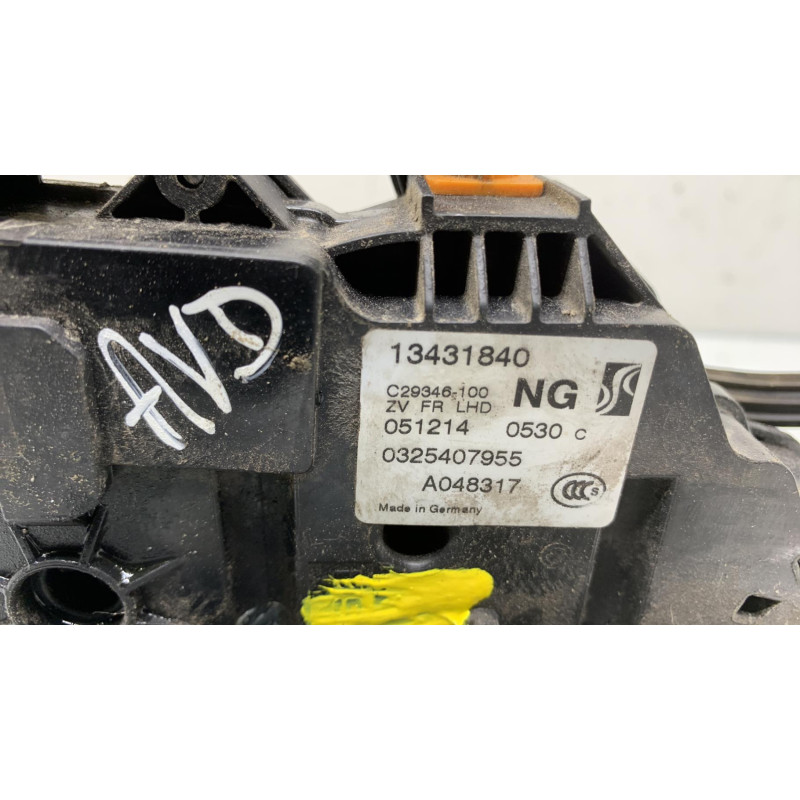 Serrure avant droit OPEL CORSA E Photo n°1