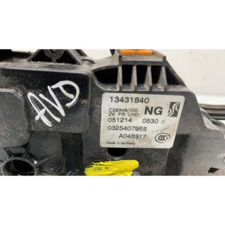 Serrure avant droit OPEL CORSA E Photo n°1