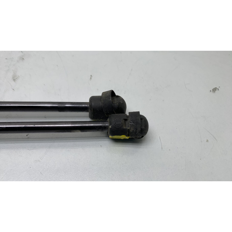 Verin de coffre OPEL CORSA E Photo n°3