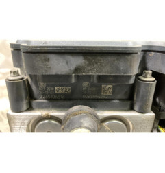Bloc ABS (freins anti-blocage) OPEL CORSA E Photo n°1