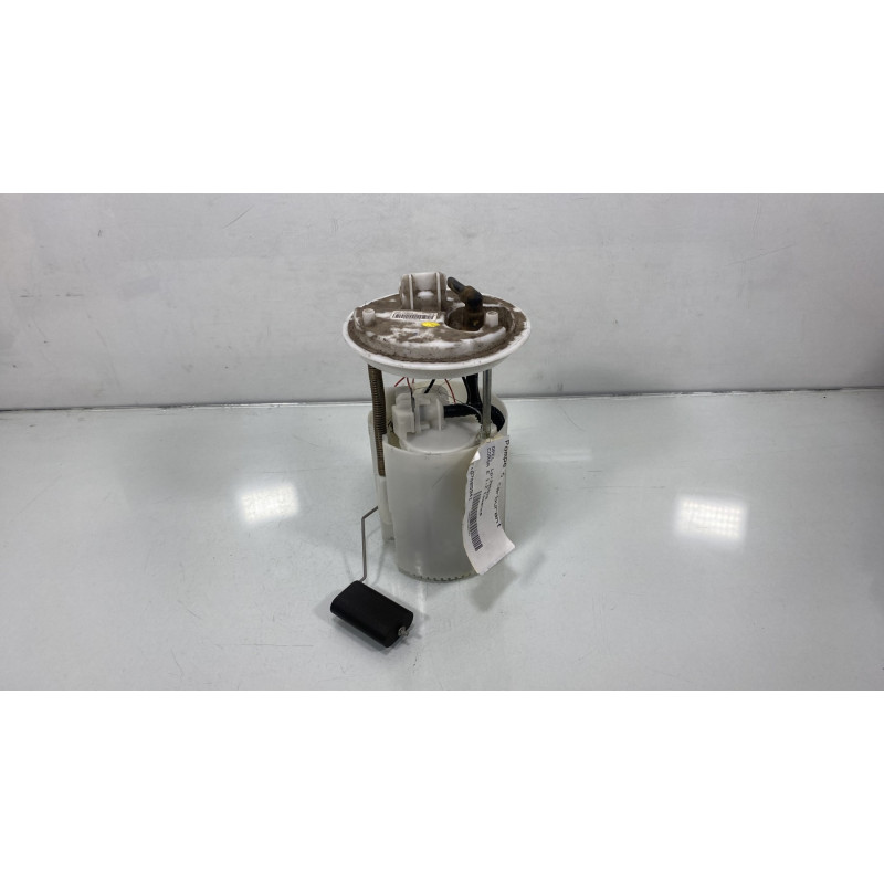 Pompe à carburant OPEL CORSA E Photo n°1