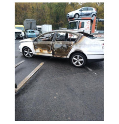Renfort pare choc arriere (traverse) VOLKSWAGEN PASSAT 5