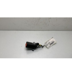 Attache ceinture avant droit DACIA SANDERO 2