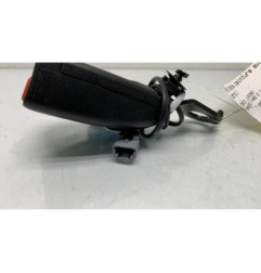 Attache ceinture avant droit DACIA SANDERO 2
