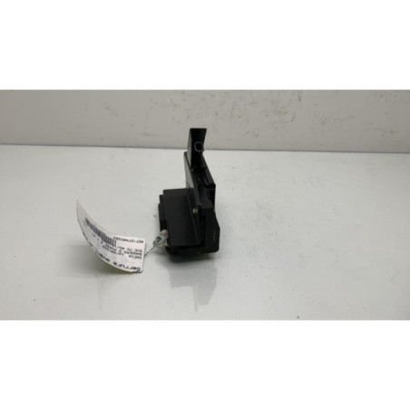 Serrure avant droit DACIA SANDERO 2