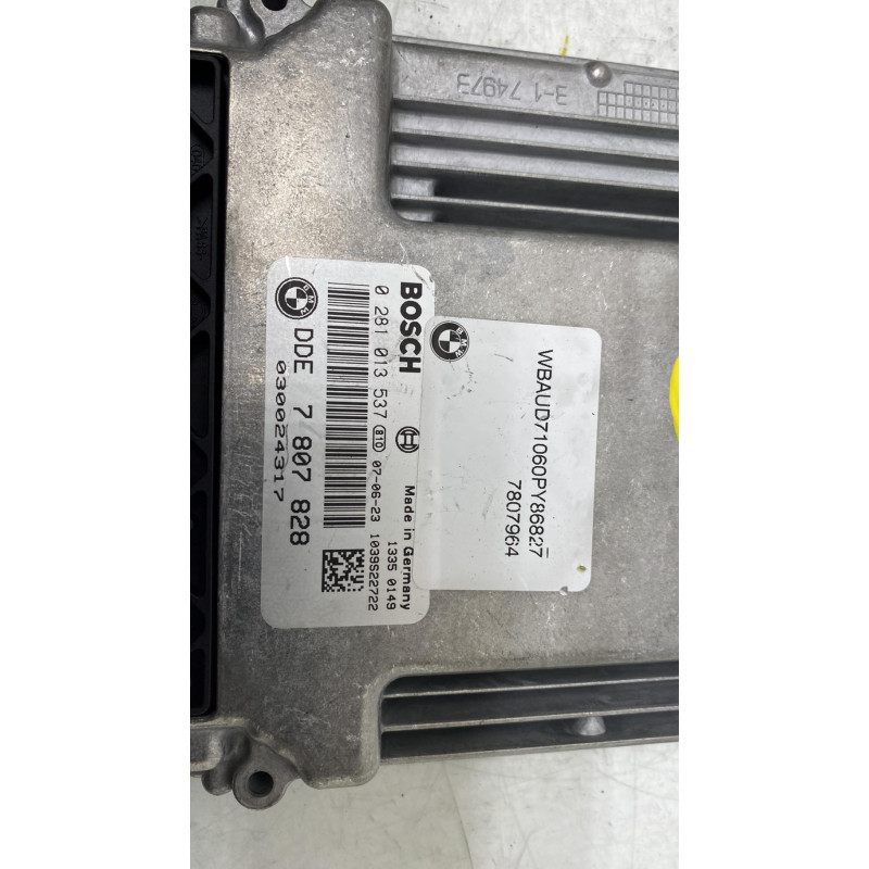 Calculateur moteur BMW SERIE 1 E87 Photo n°1