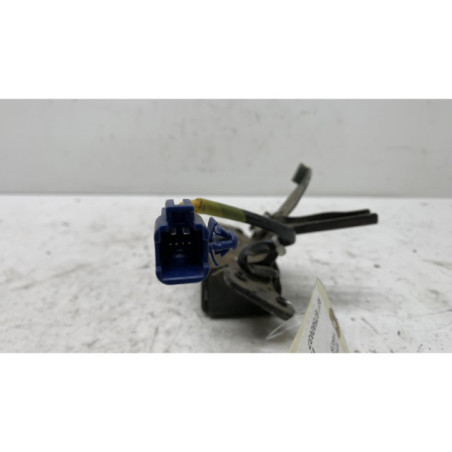 Serrure de coffre TOYOTA YARIS 2 Photo n°1