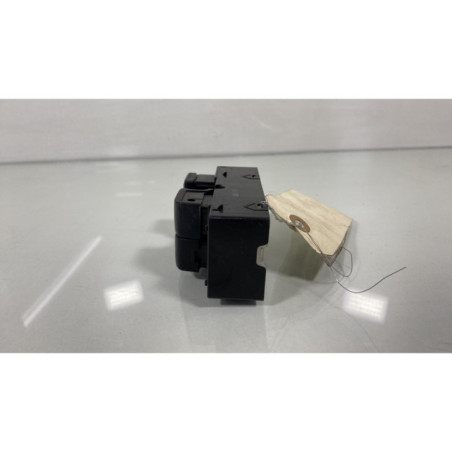 Interrupteur de leve vitre avant gauche NISSAN MICRA 4